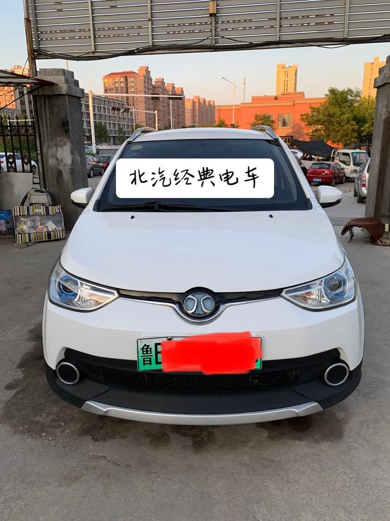 城市代步新选择 小型新能源汽车与换电设施全解析
